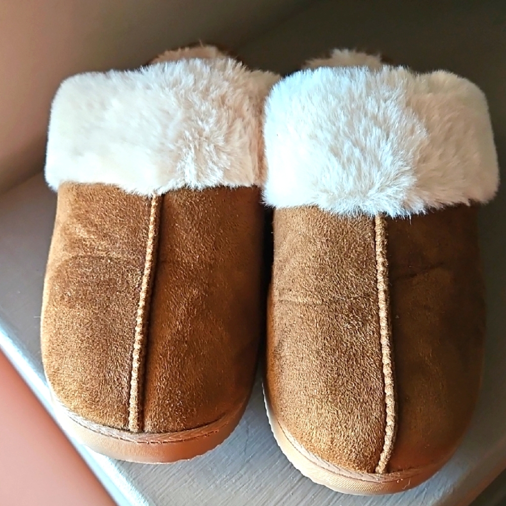 NEW DEARFOAM HELENA CARAMEL SUEDE LEATHER FLEECE LINED SLIDES L 9-10